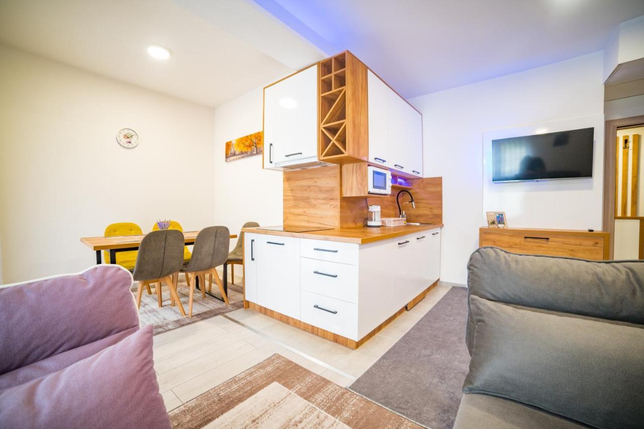 San-Mar Apartments Tuzla Bagian luar foto