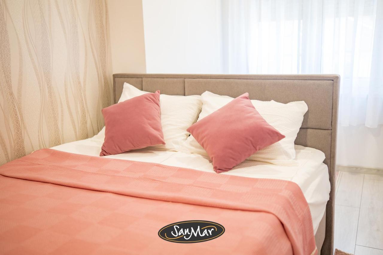 San-Mar Apartments Tuzla Bagian luar foto