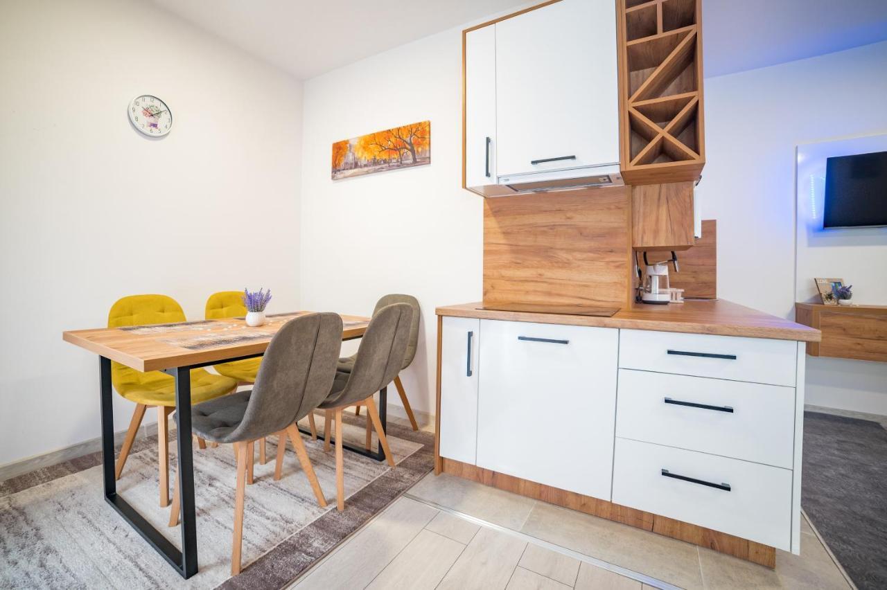 San-Mar Apartments Tuzla Bagian luar foto